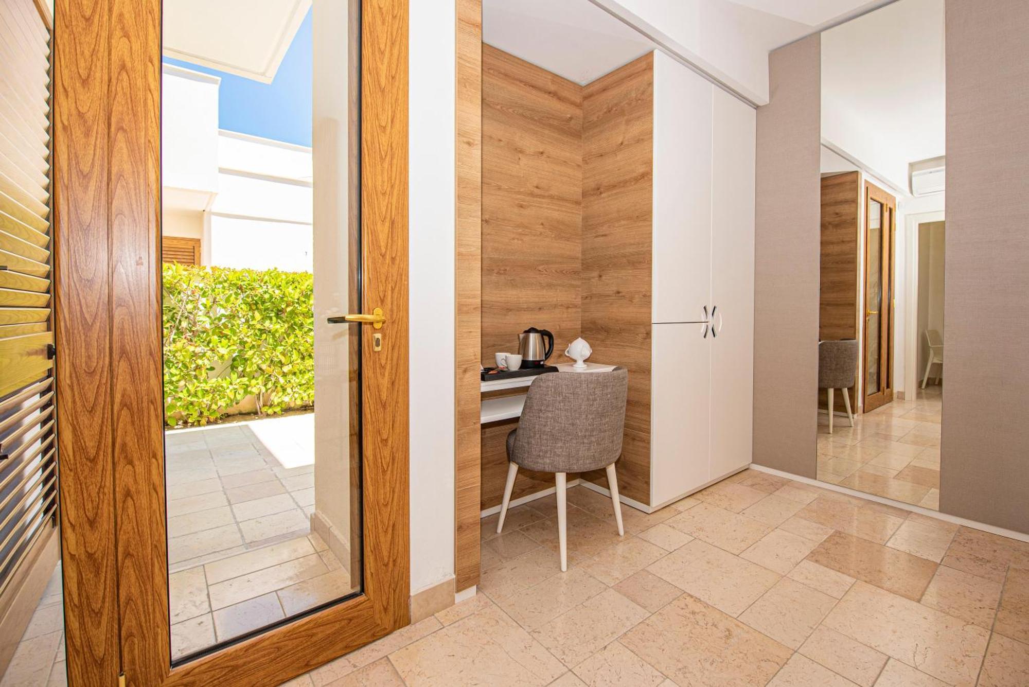 Marelive - Cdshotels Torre dell'Orso Exterior foto