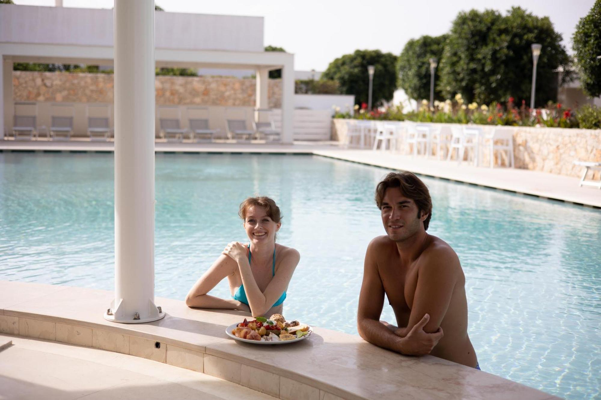 Marelive - Cdshotels Torre dell'Orso Exterior foto